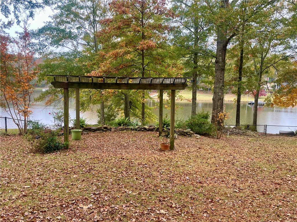 4313 PEBBLE SHORE DRIVE