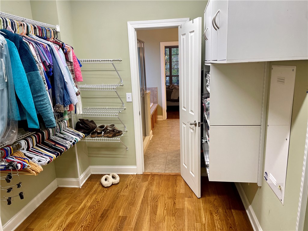 4313 PEBBLE SHORE DRIVE