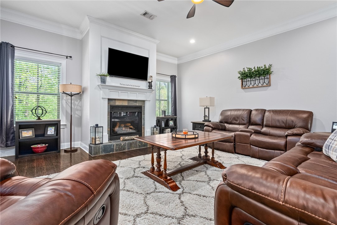 1514 CLUB CREEK DRIVE