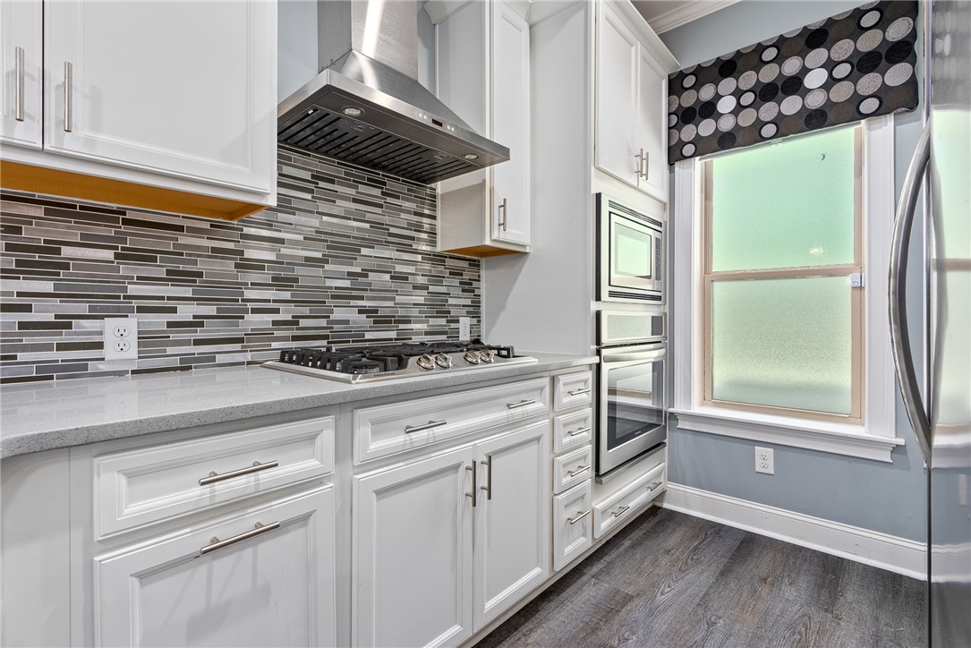 1514 CLUB CREEK DRIVE