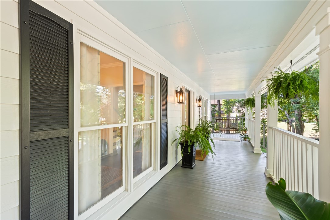 681 WOODY DRIVE