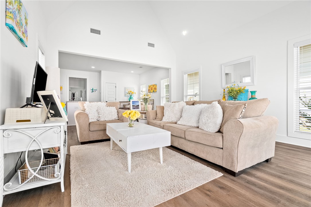 1274 BURROW CIRCLE
