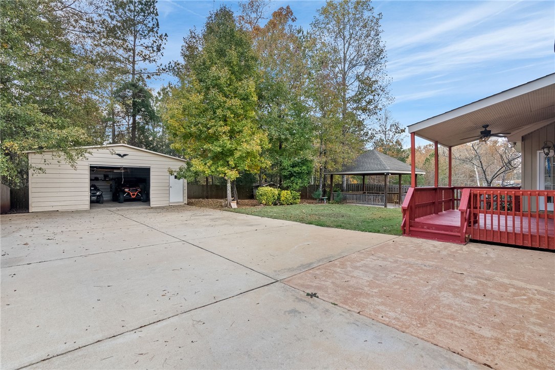 708 MCDONALD DRIVE