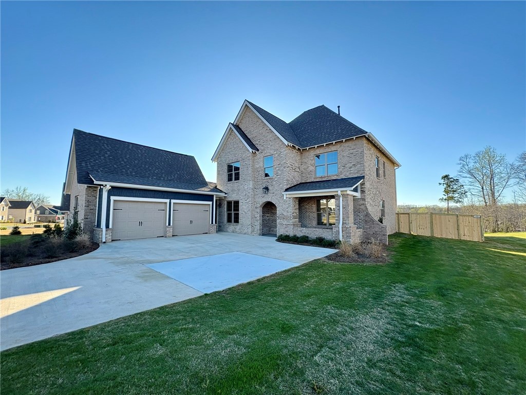 1633 James Burt PARKWAY