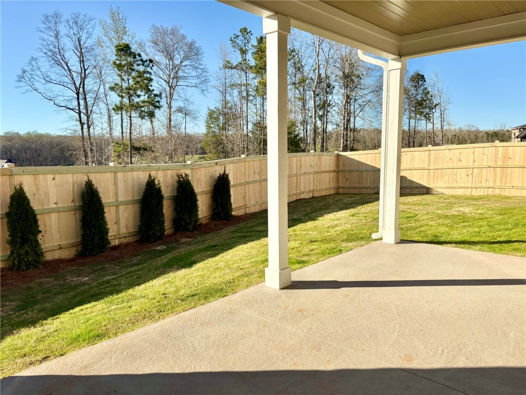 1633 James Burt PARKWAY