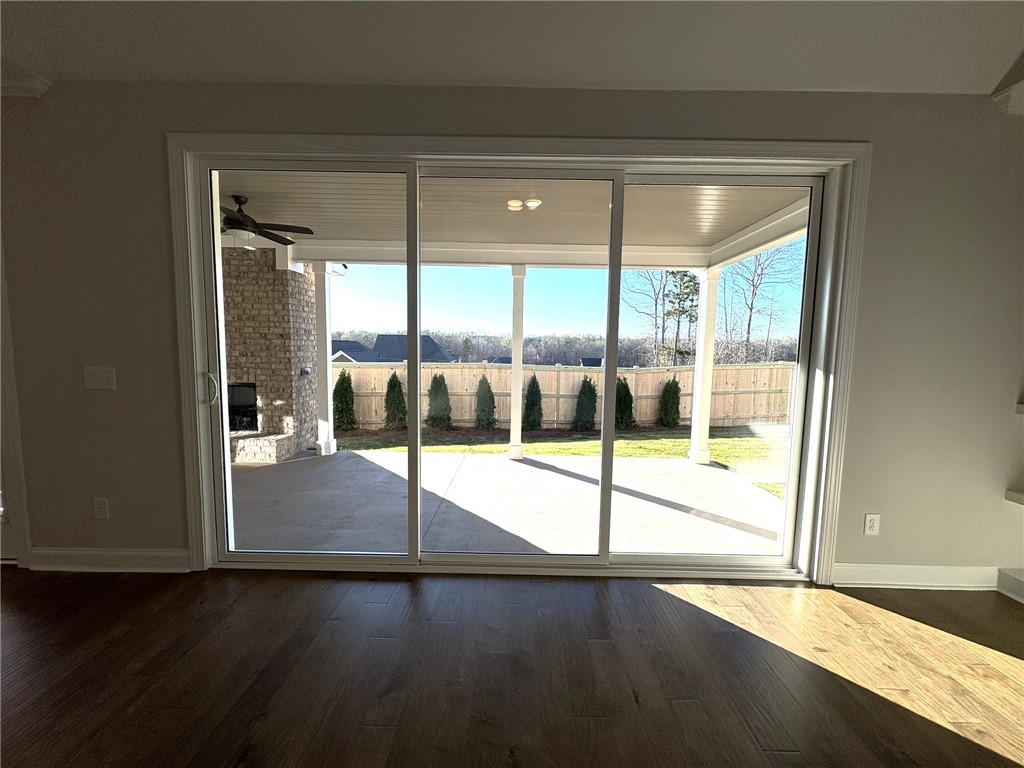 1633 James Burt PARKWAY