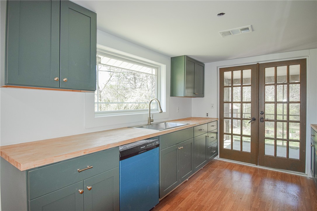 3000 W POINT PARKWAY