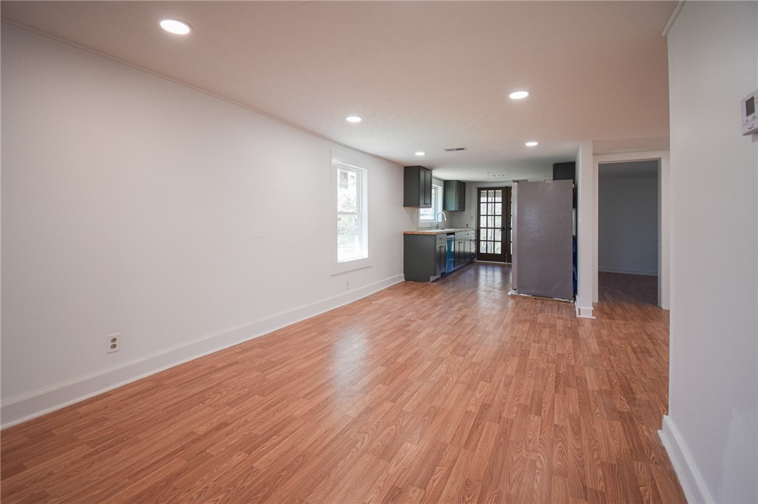 3000 W POINT PARKWAY