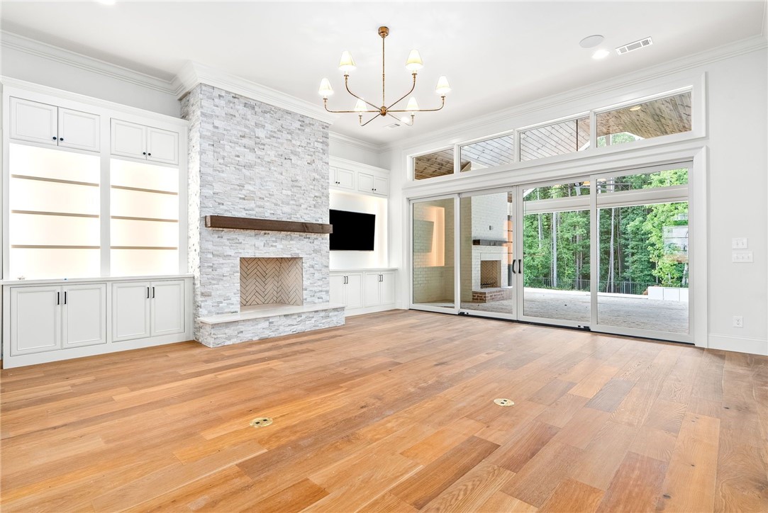 6509 FERNWOOD CIRCLE