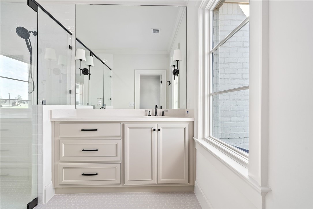 6509 FERNWOOD CIRCLE