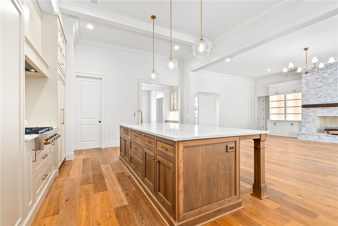 6509 FERNWOOD CIRCLE