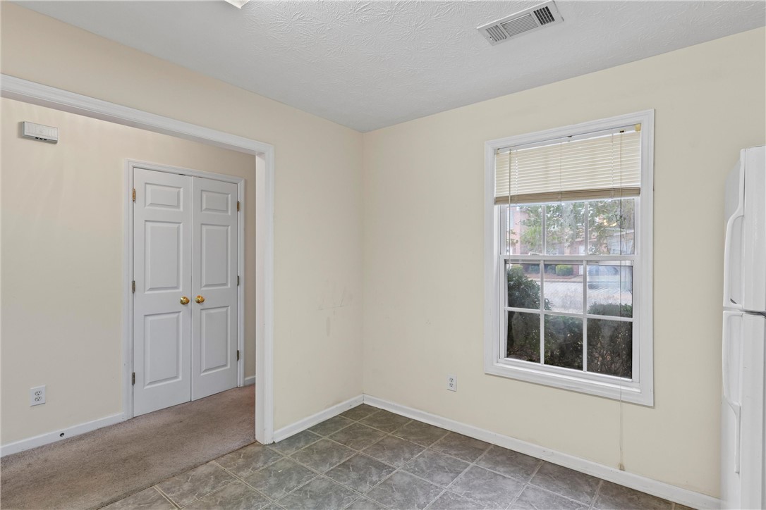 1477 N DONAHUE DRIVE 2302