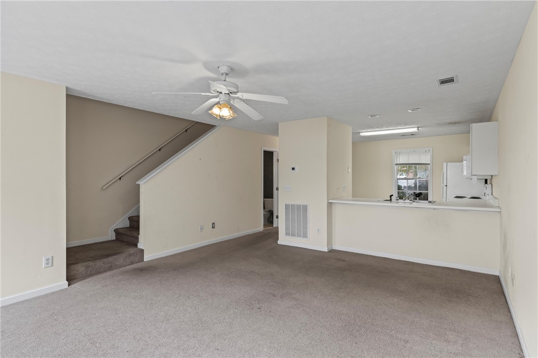 1477 N DONAHUE DRIVE 2302