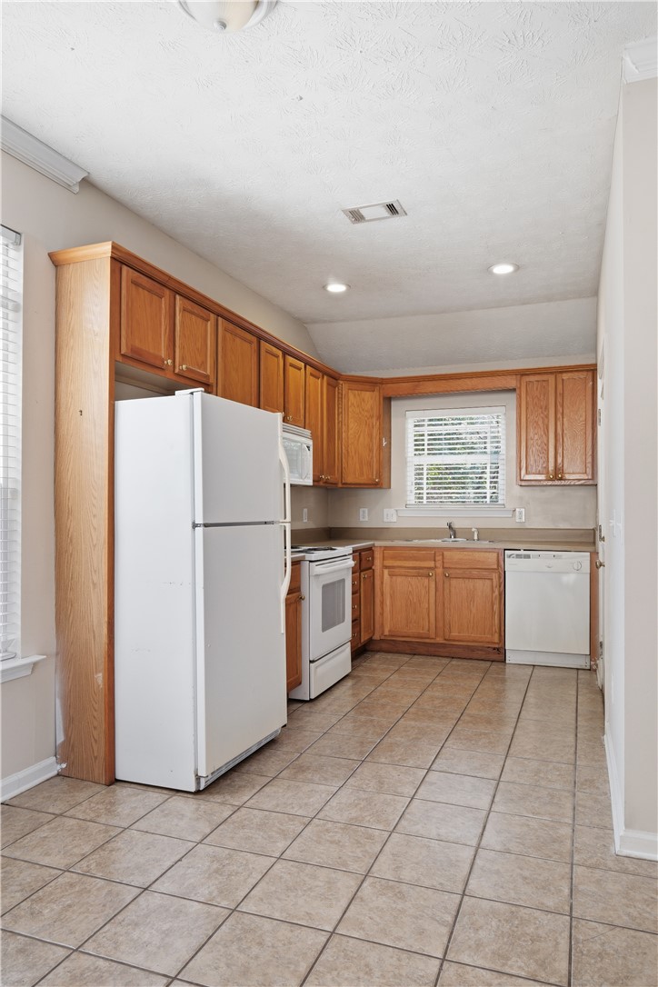 412 JACK HAMPTON DRIVE