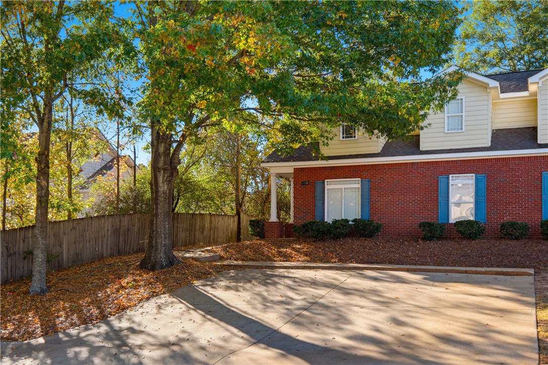 412 JACK HAMPTON DRIVE