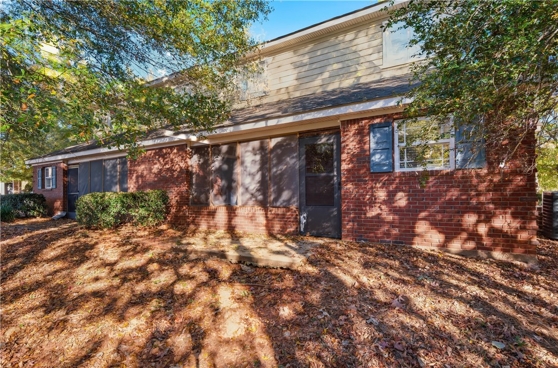 412 JACK HAMPTON DRIVE