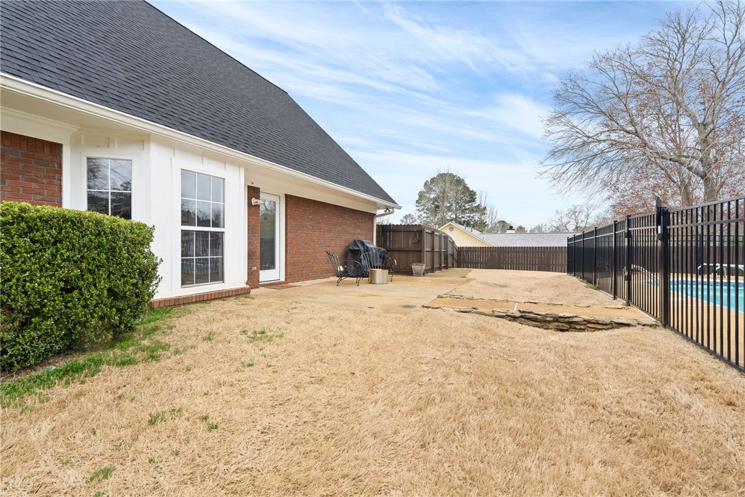 1909 NORTHGATE DRIVE