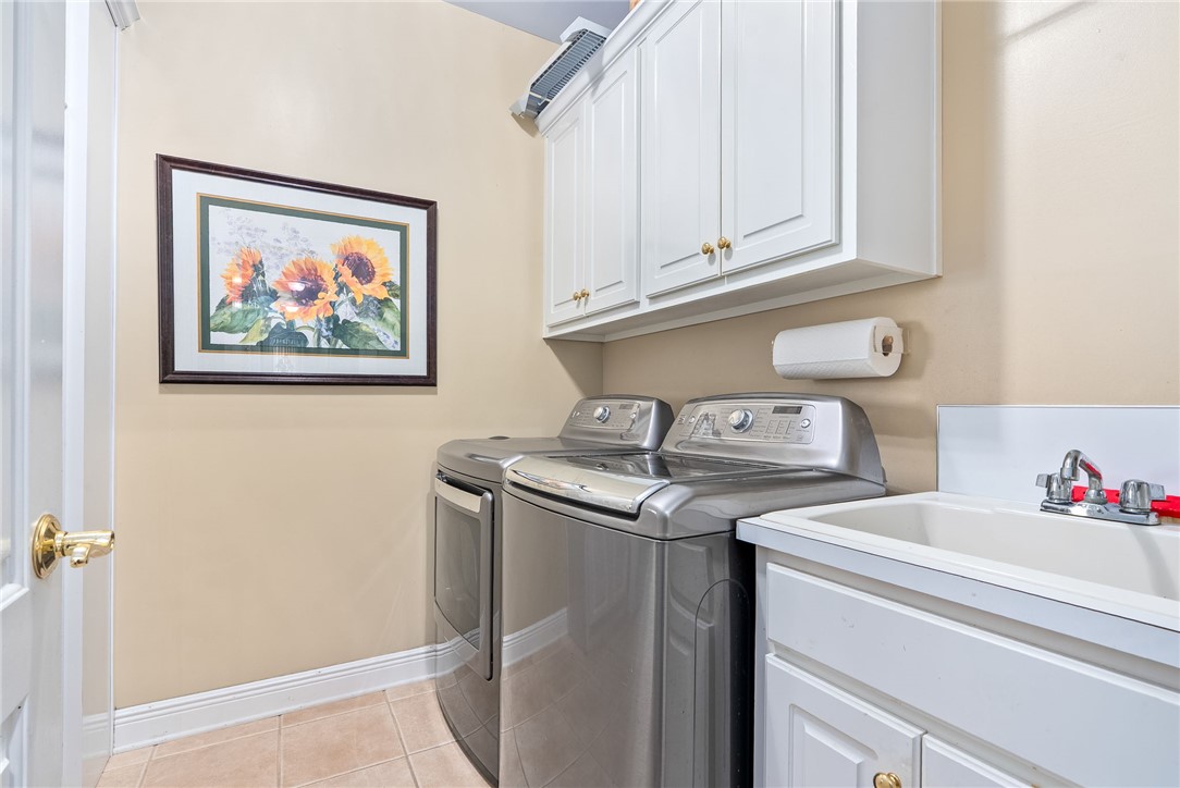 233 ASHETON LANE