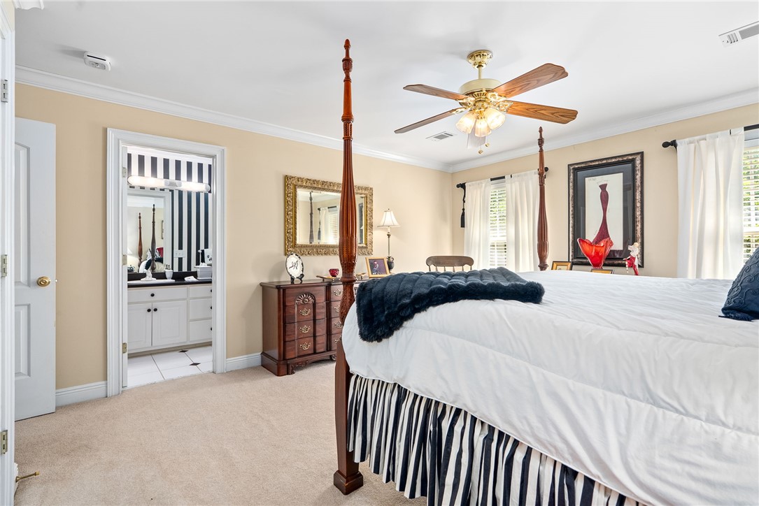 233 ASHETON LANE