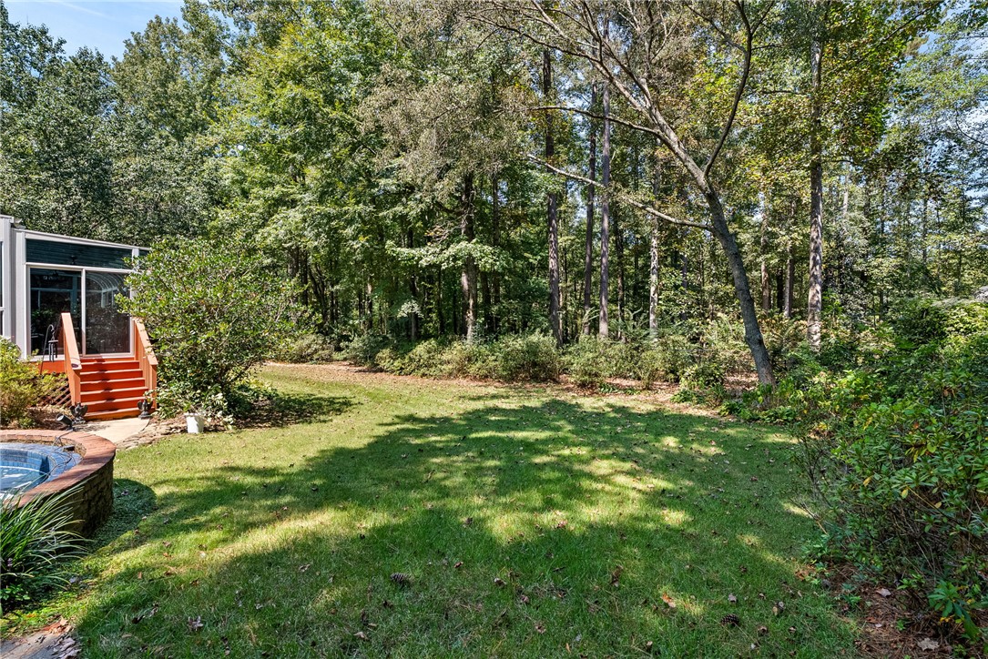 233 ASHETON LANE