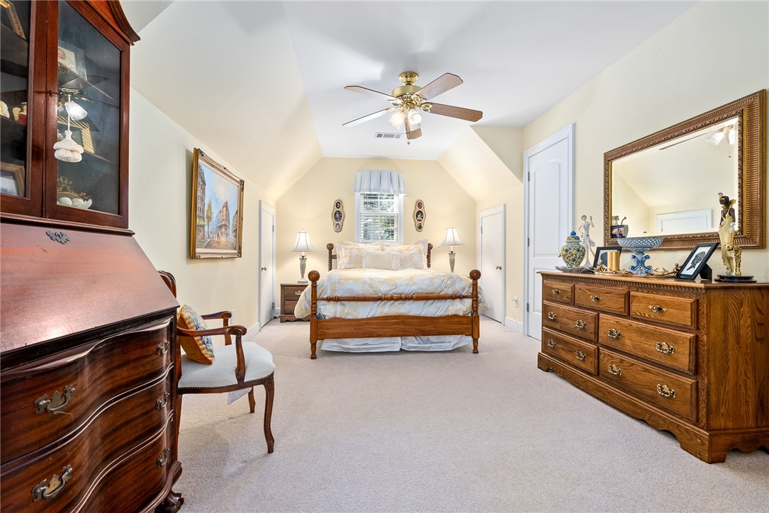 233 ASHETON LANE