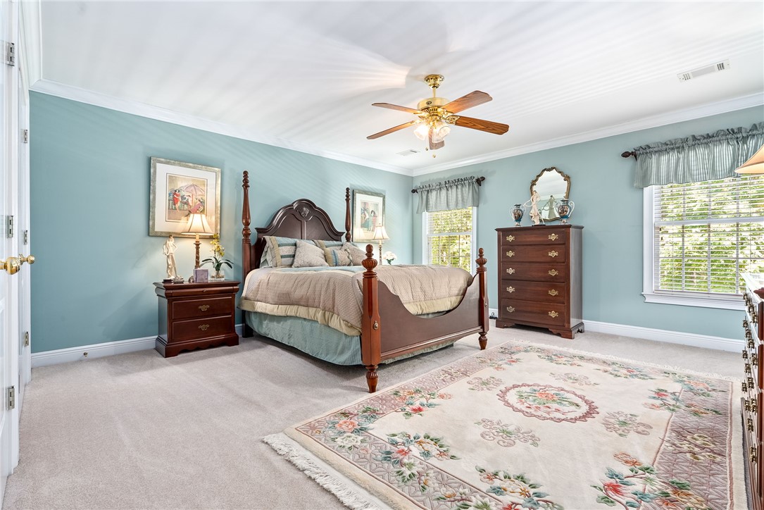 233 ASHETON LANE