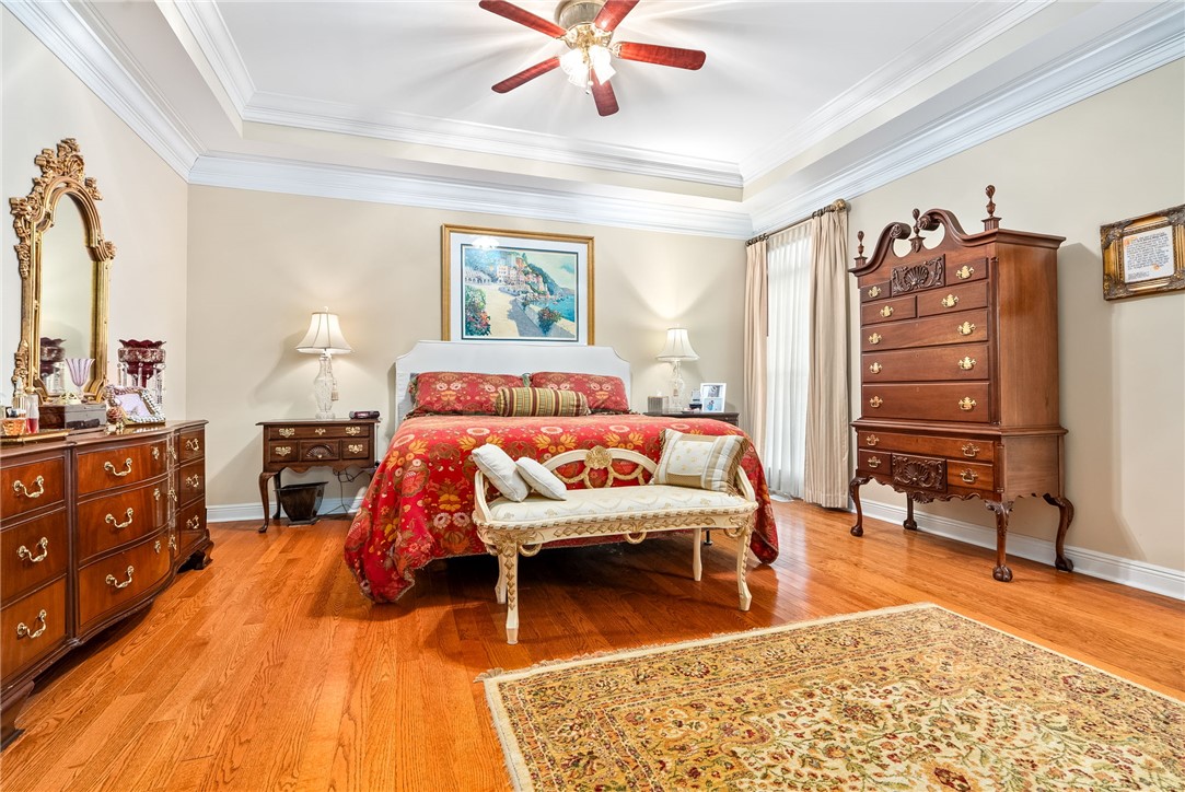 233 ASHETON LANE