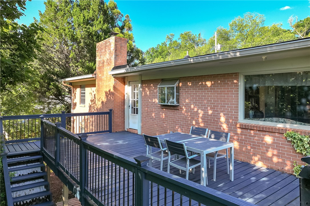 1404 NOVELLA STREET