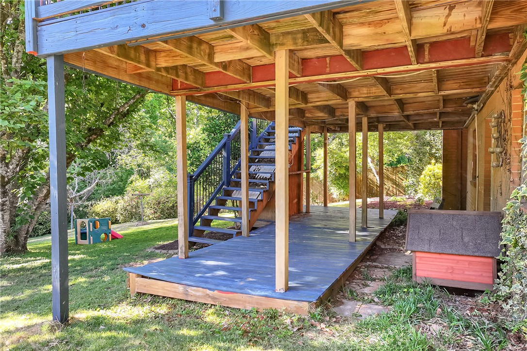 1404 NOVELLA STREET