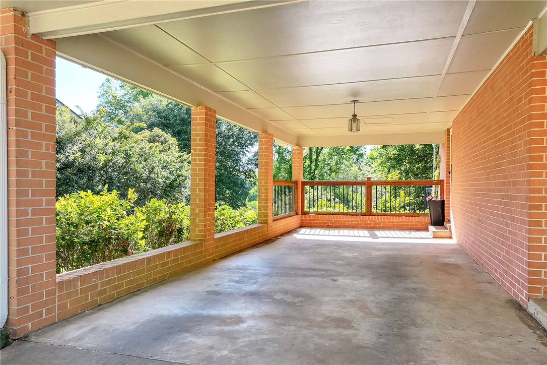 1404 NOVELLA STREET