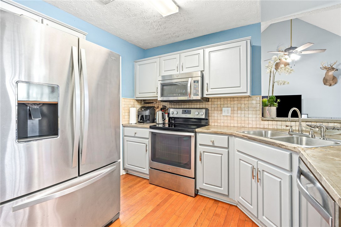 1718 POST OAK COURT