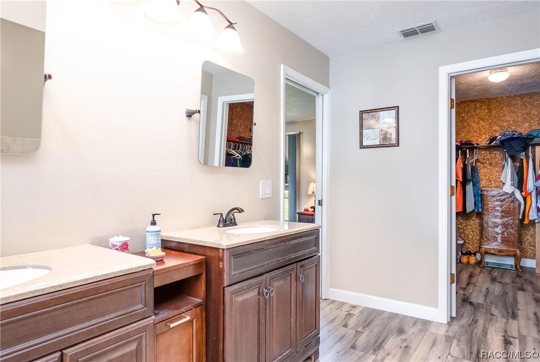 1471 W Tacoma Street