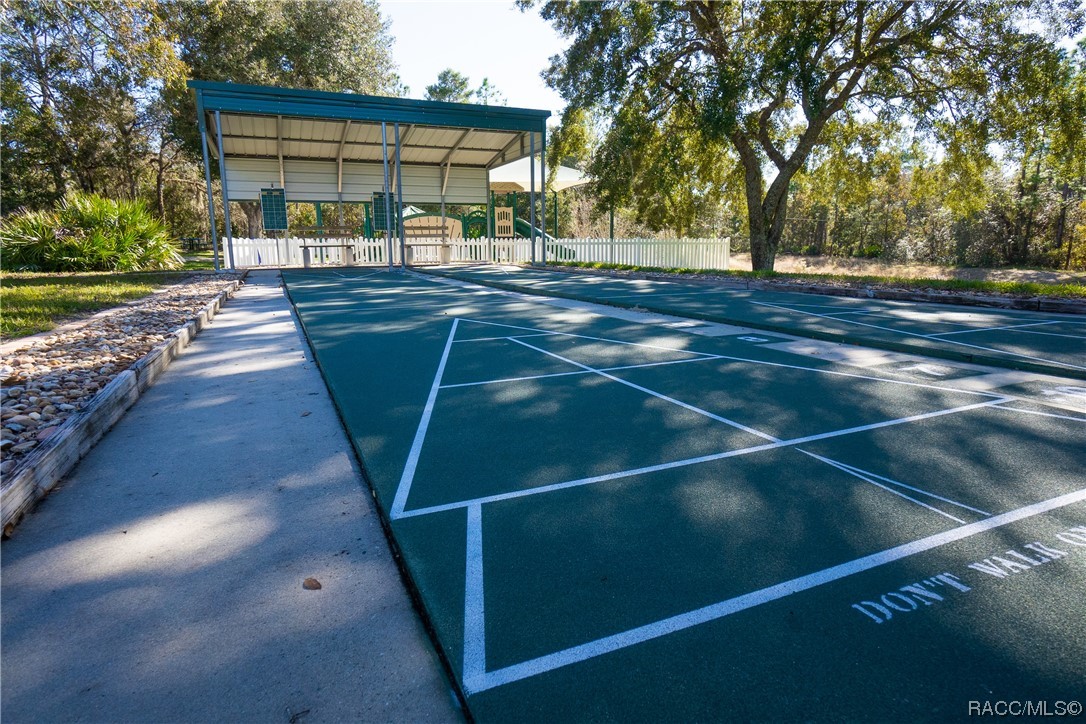 4117 N Saddletree Drive