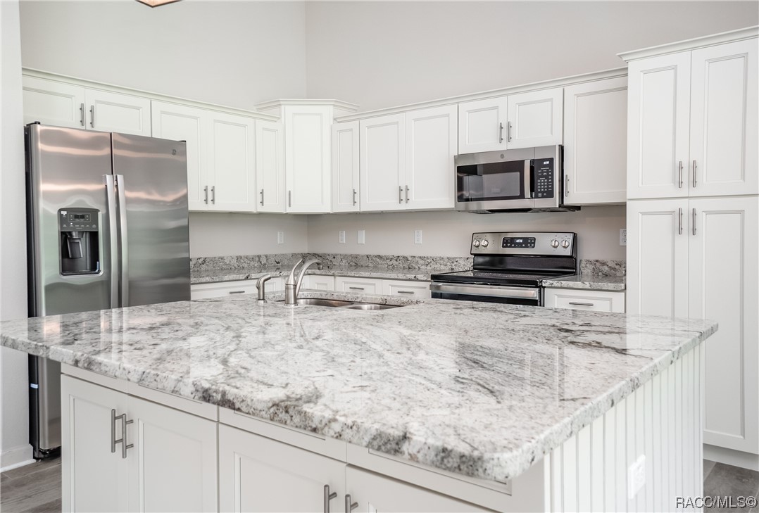 4117 N Saddletree Drive