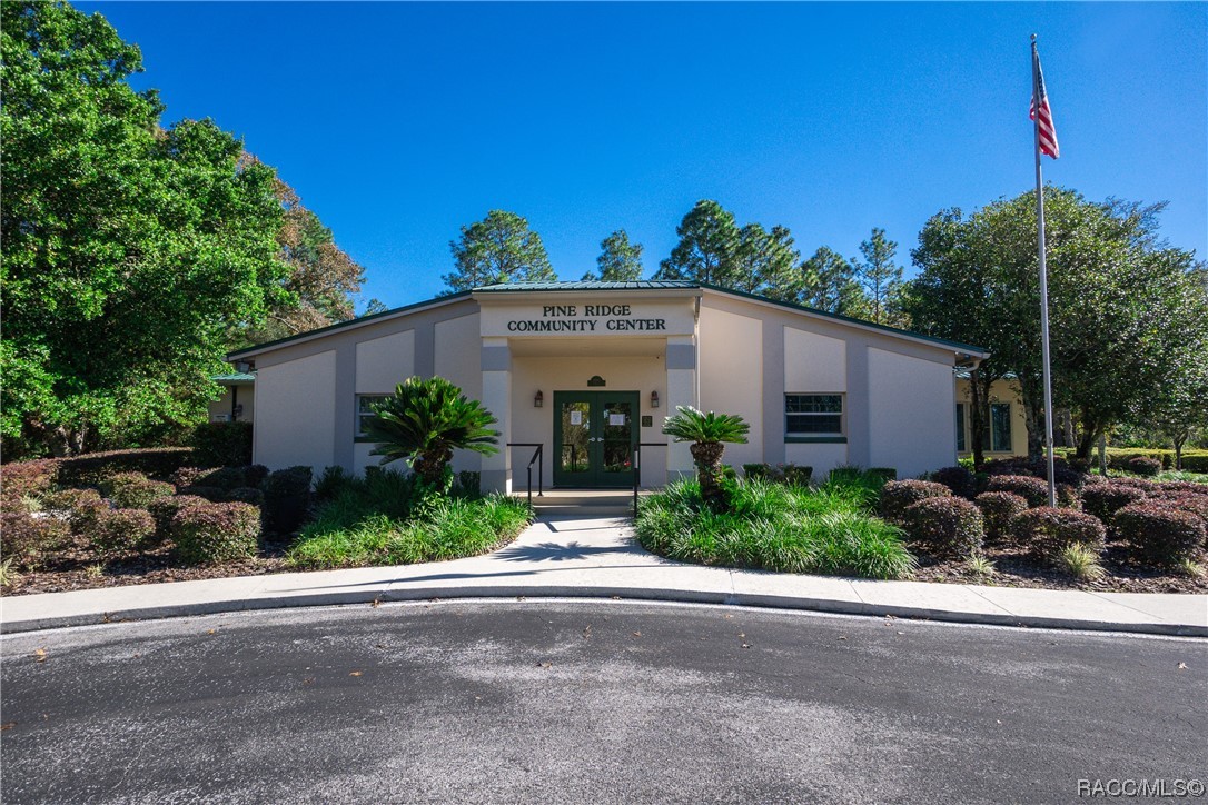 4117 N Saddletree Drive