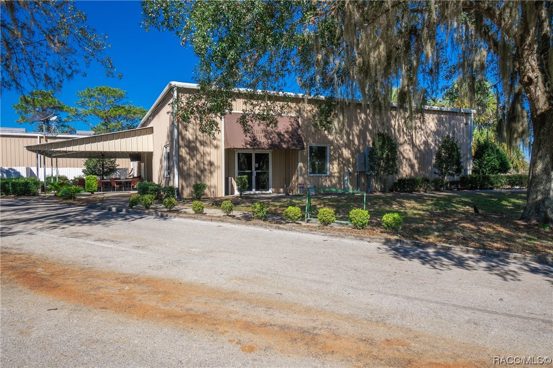 4117 N Saddletree Drive