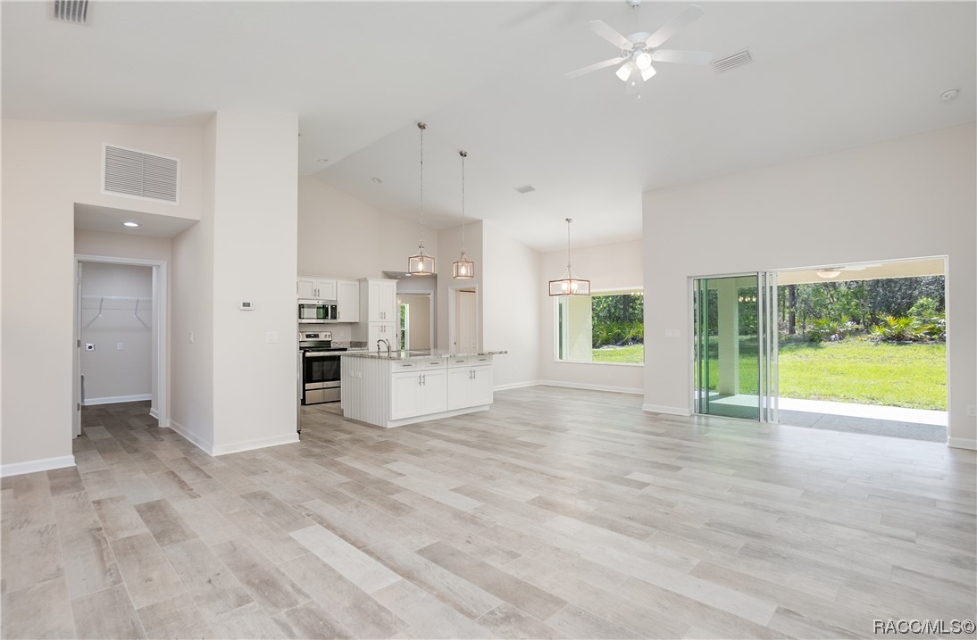 4117 N Saddletree Drive