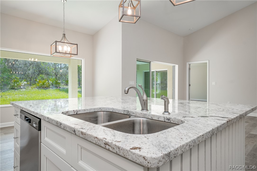 4117 N Saddletree Drive