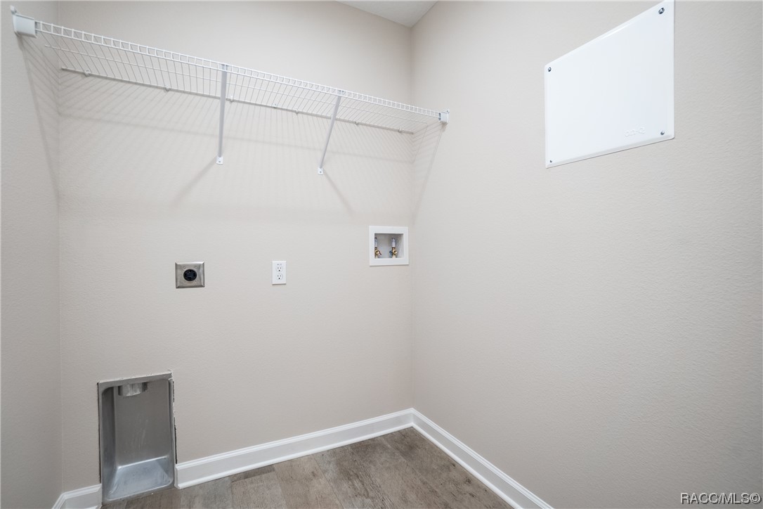 4117 N Saddletree Drive