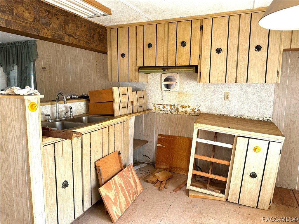 1071 E Van Gogh Court