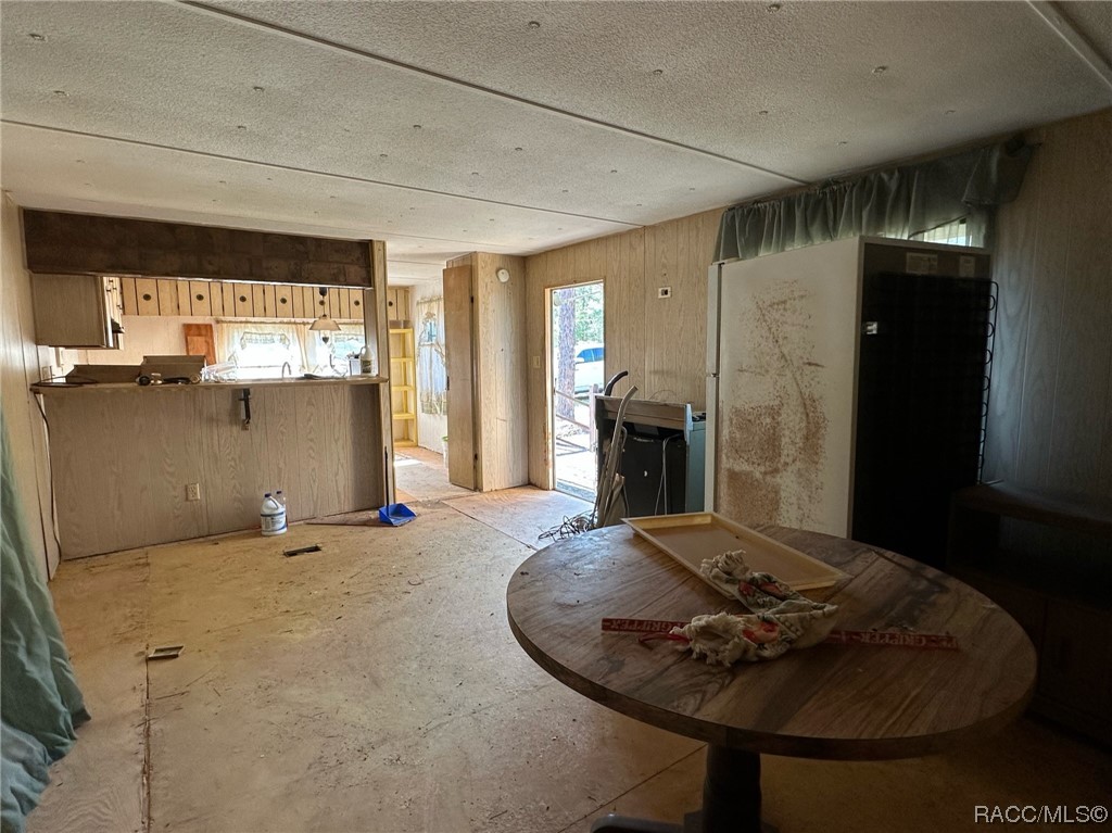 1071 E Van Gogh Court