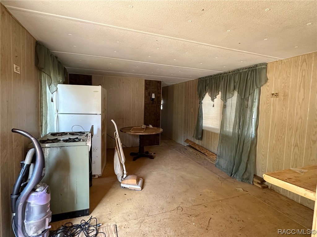 1071 E Van Gogh Court