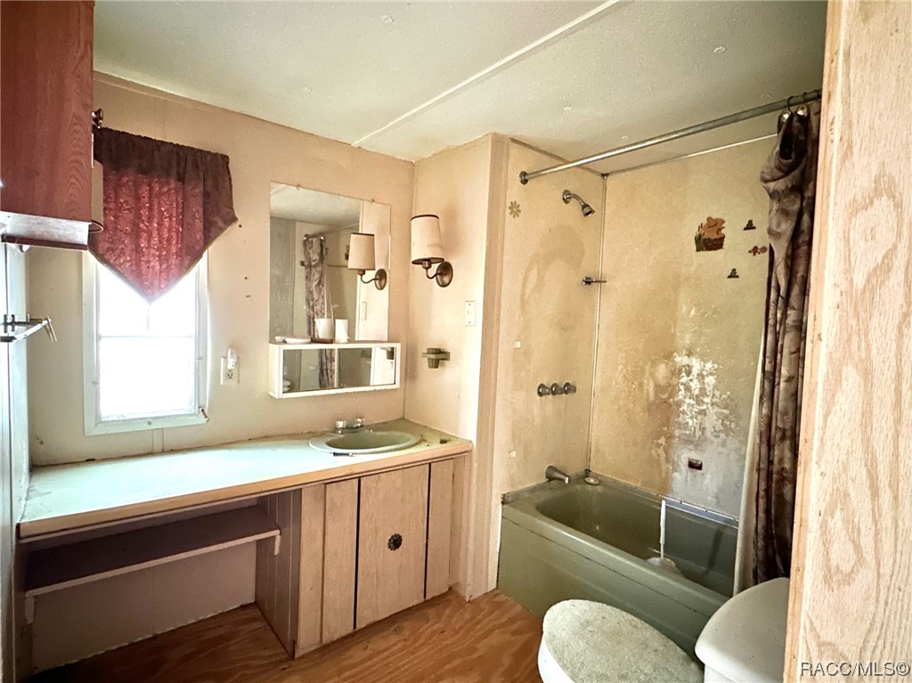 1071 E Van Gogh Court