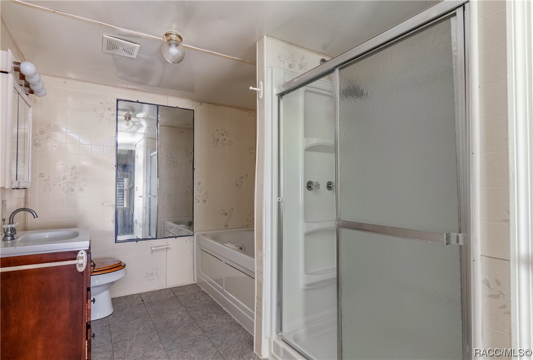 6911 S Withlapopka Drive