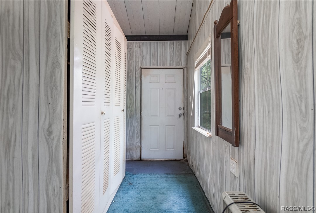 6911 S Withlapopka Drive