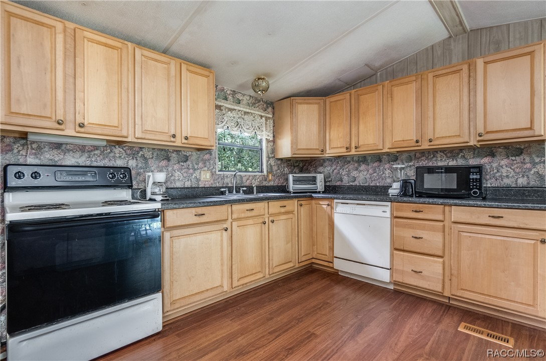 6911 S Withlapopka Drive