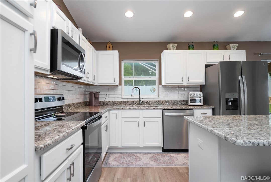 10557 N Haitian Drive