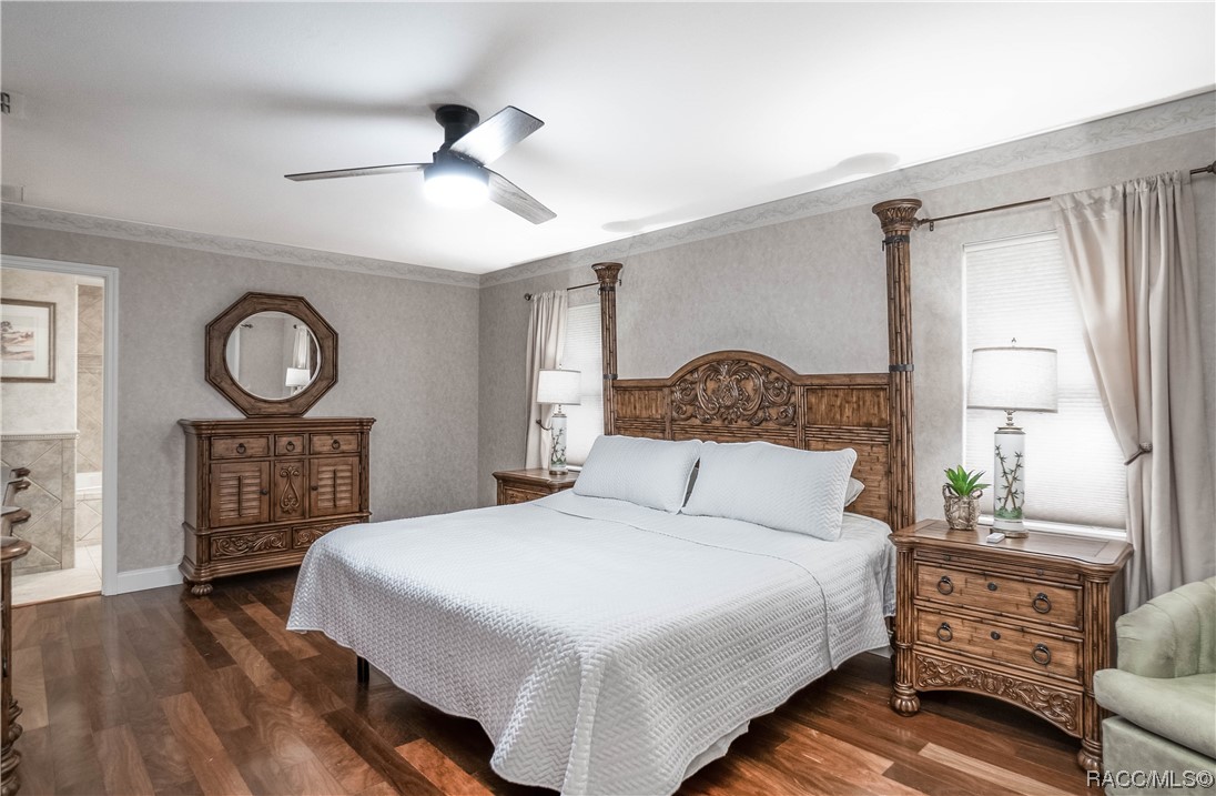 2908 S Skyline Drive