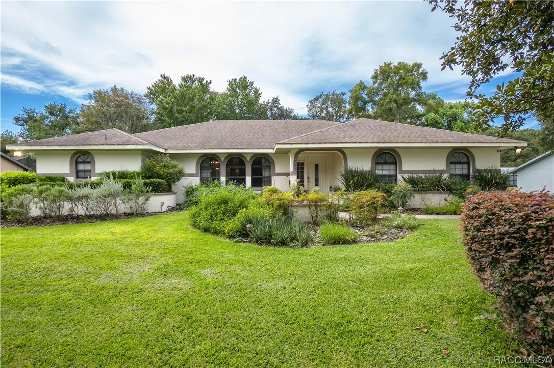 2908 S Skyline Drive