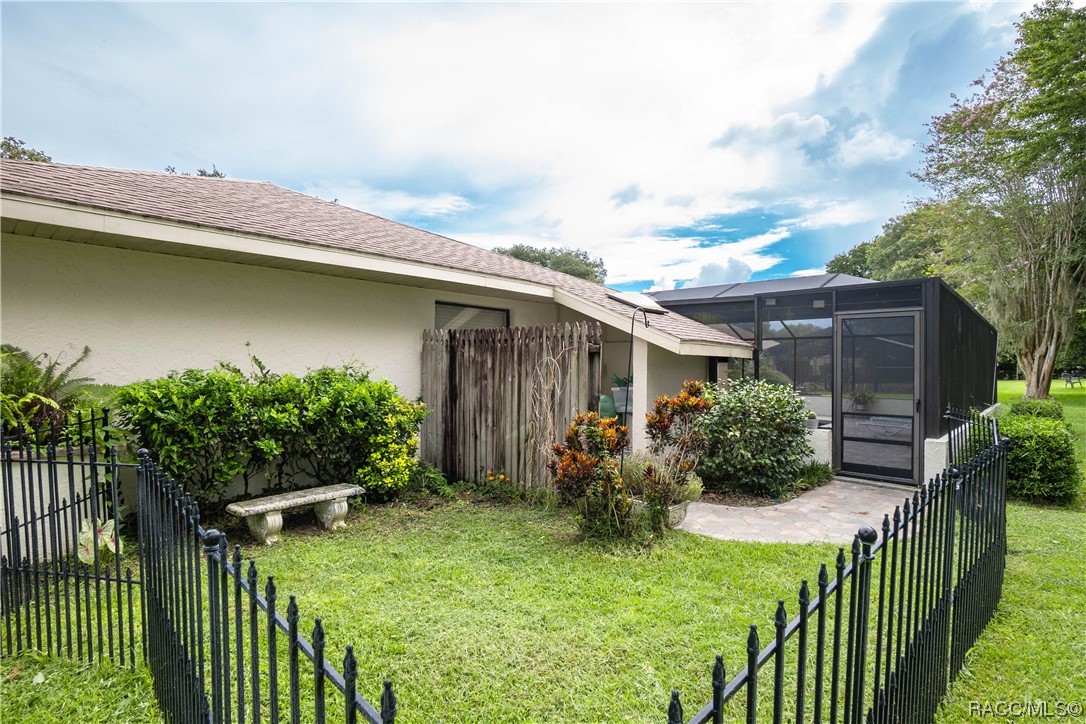 2908 S Skyline Drive